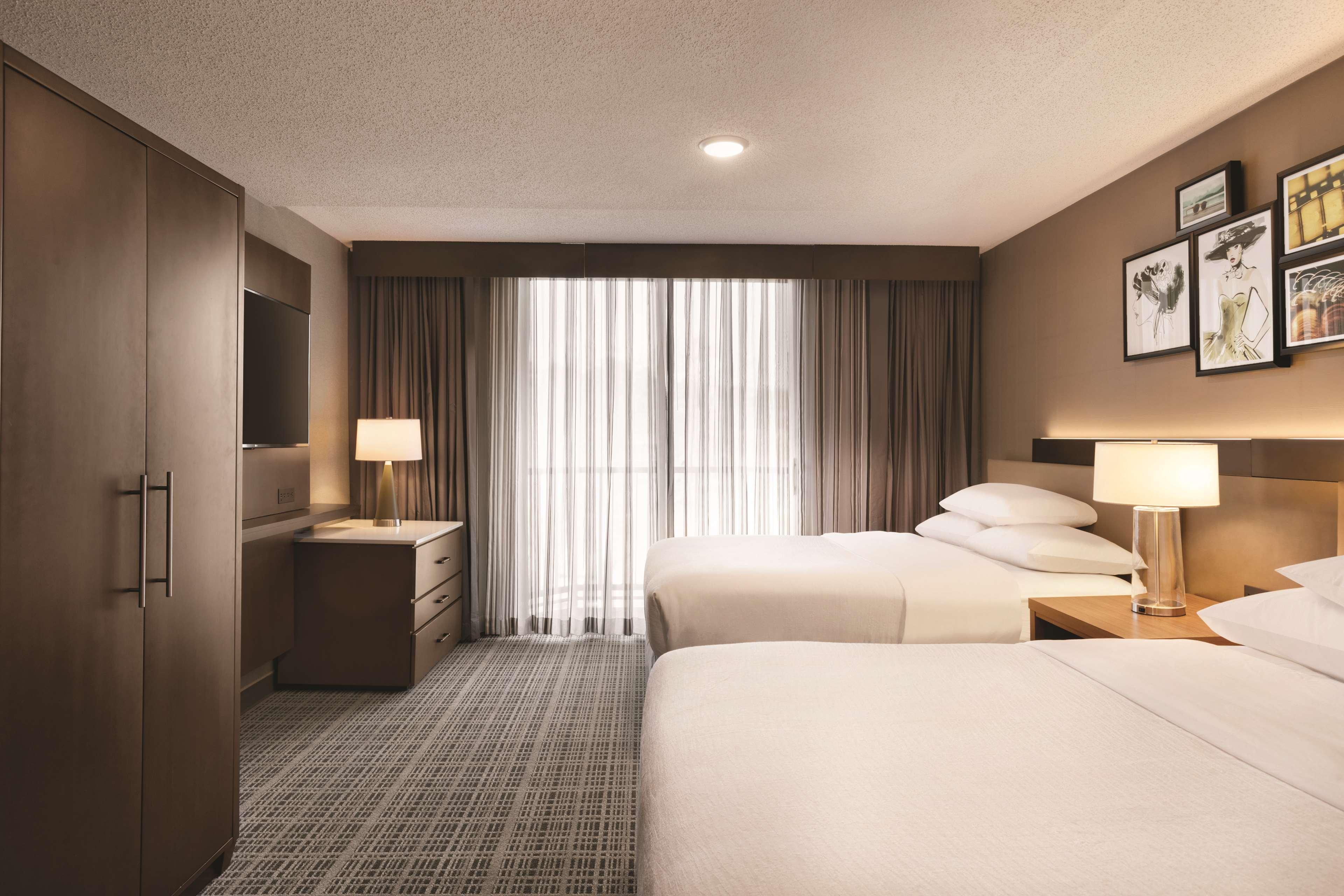 Embassy Suites By Hilton Richmond Dumbarton Екстер'єр фото