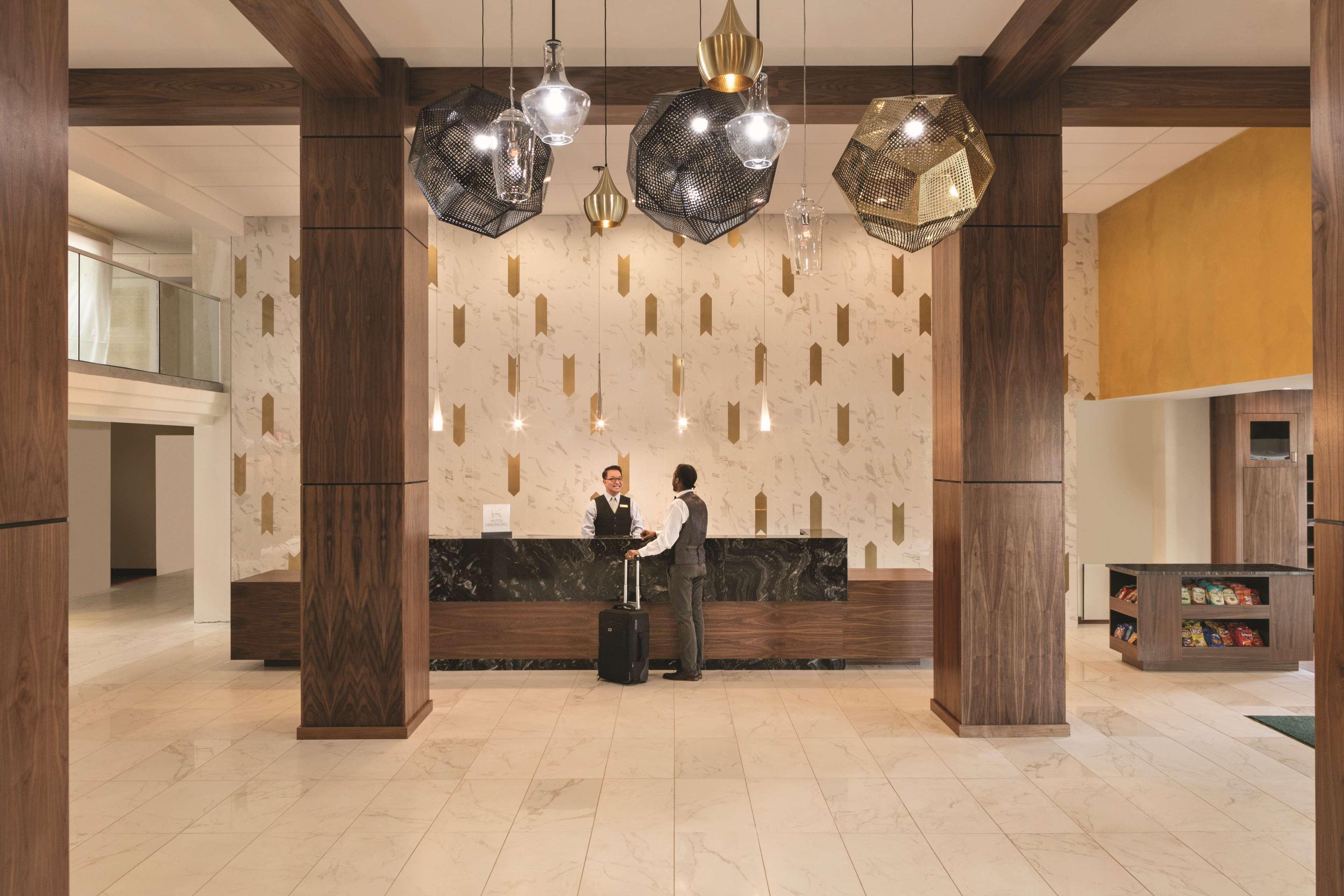 Embassy Suites By Hilton Richmond Dumbarton Екстер'єр фото