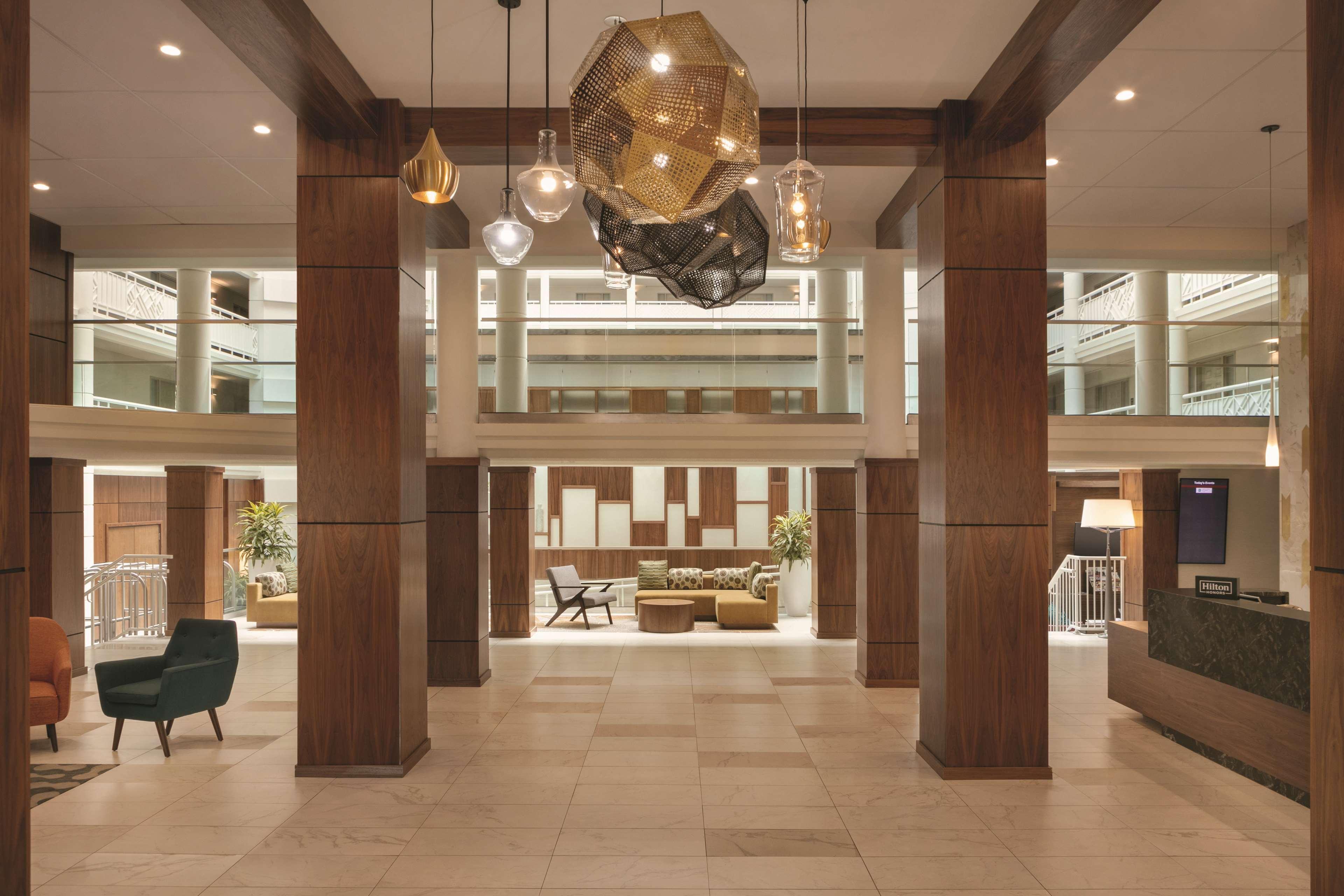 Embassy Suites By Hilton Richmond Dumbarton Екстер'єр фото