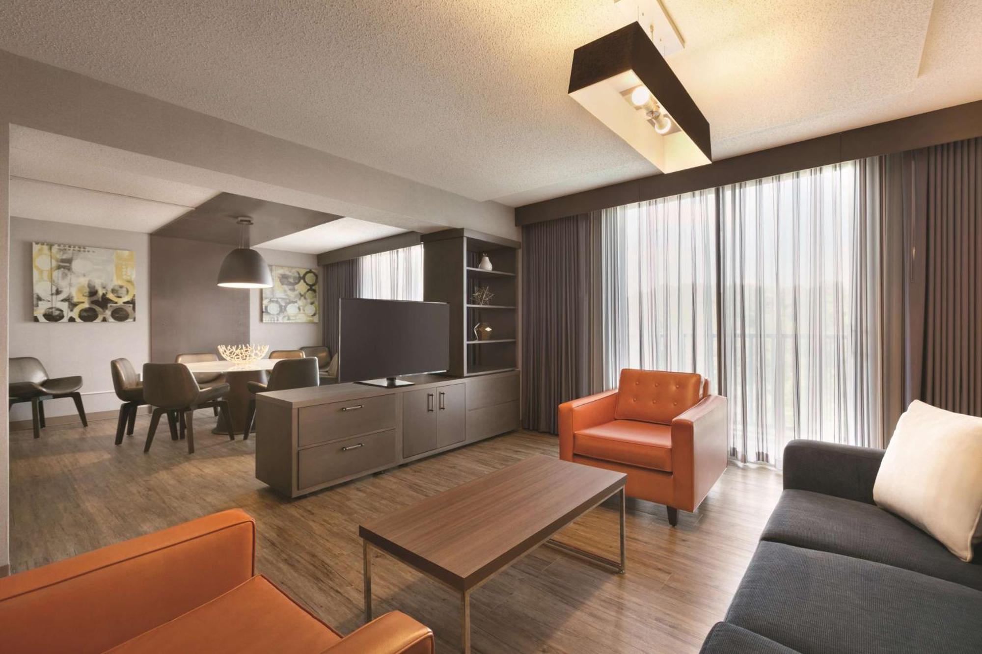 Embassy Suites By Hilton Richmond Dumbarton Екстер'єр фото